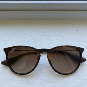 Ray-Bans Erika - ⭐️FREE SHIPPING⭐️